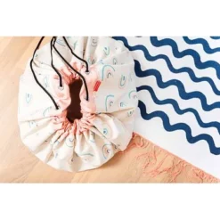 Play&Go Prints 2 In 1 Spielzeugsack Rainbow 11 Play&Go Prints 2 In 1 Spielzeugsack Rainbow -Kinder Haushaltswaren Geschäft 68h8zix32bjl7e0umih5i28q6zpx