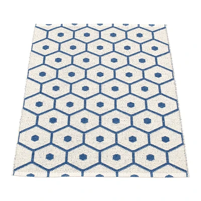 Pappelina Teppich Honey Denim 70 X 100 Cm HO3E710 2 Pappelina Teppich Honey Denim 70 X 100 Cm HO3E710 – Bild 2