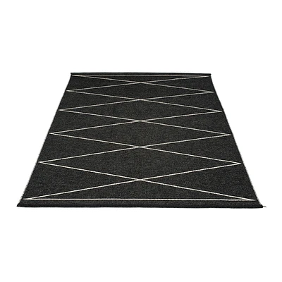 Pappelina Teppich Max Black/Vanilla 180 X 260 Cm MXX1826 1 Pappelina Teppich Max Black/Vanilla 180 X 260 Cm MXX1826