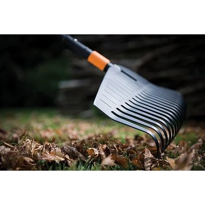 FISKARS QuikFit Laubbesen L 9 FISKARS QuikFit Laubbesen L – Bild 9