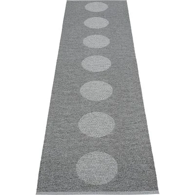 Pappelina Teppich VERA 2.0 Bio Edition Grey/Granit Metallic 70 X 360 Cm V29736 2 Pappelina Teppich VERA 2.0 Bio Edition Grey/Granit Metallic 70 X 360 Cm V29736 – Bild 2