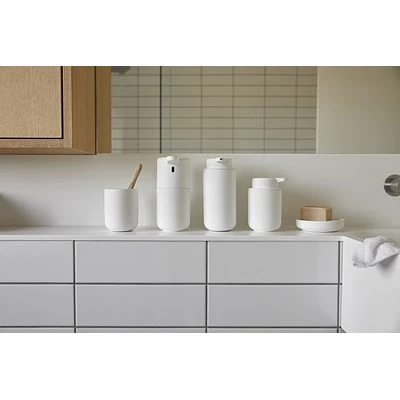 ZONE Denmark Zahnbürstenbecher Ume Weiß 3 ZONE Denmark Zahnbürstenbecher Ume Weiß – Bild 3