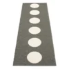 Pappelina Teppich Vera Charcoal Vanilla 70 X 225 Cm VE9A722