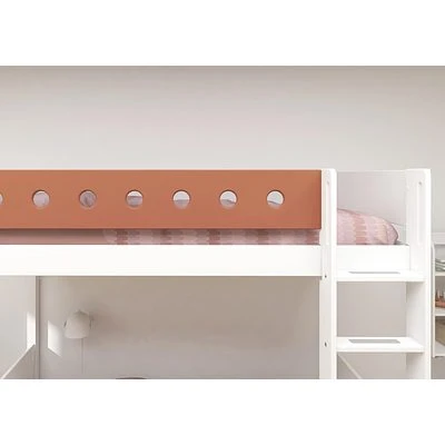 FLEXA White Hohes Etagenbett 90x200 Cm Mit Senkrechter Leiter Weiß/rotviolett 6 FLEXA White Hohes Etagenbett 90x200 Cm Mit Senkrechter Leiter Weiß/rotviolett – Bild 6