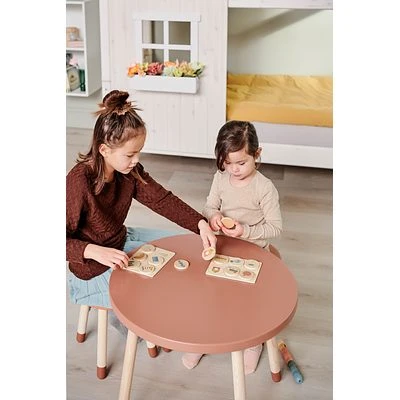 FLEXA Dots Kinder-Tisch Rotviolett 4 FLEXA Dots Kinder-Tisch Rotviolett – Bild 4
