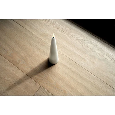 UYUNI LED Kerze Konisch Smooth 6,7x30 Cm Nordic White 3 UYUNI LED Kerze Konisch Smooth 6,7x30 Cm Nordic White – Bild 3