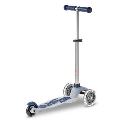 Micro Scooter Mini Micro Deluxe Flux LED Navy 3 Micro Scooter Mini Micro Deluxe Flux LED Navy – Bild 3