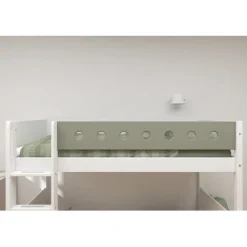 FLEXA White Mittelhohes Bett 90x200 Cm Mit Senkrechter Leiter Weiß/grün -Kinder Haushaltswaren Geschäft s1k7tm8wcdhd3do9c919eb2ji808