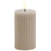UYUNI LED Kerze Grooved 5,8x10 Cm Sandstone