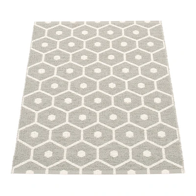 Pappelina Teppich Honey Warm Grey Vanilla 70 X 100 Cm HO9710 1 Pappelina Teppich Honey Warm Grey Vanilla 70 X 100 Cm HO9710