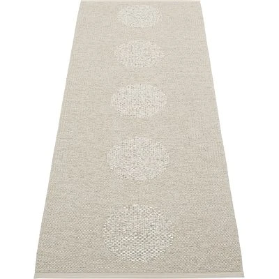 Pappelina Teppich VERA 2.0 Bio Edition Linen/Stone Metallic 70 X 200 Cm V29F720 1 Pappelina Teppich VERA 2.0 Bio Edition Linen/Stone Metallic 70 X 200 Cm V29F720